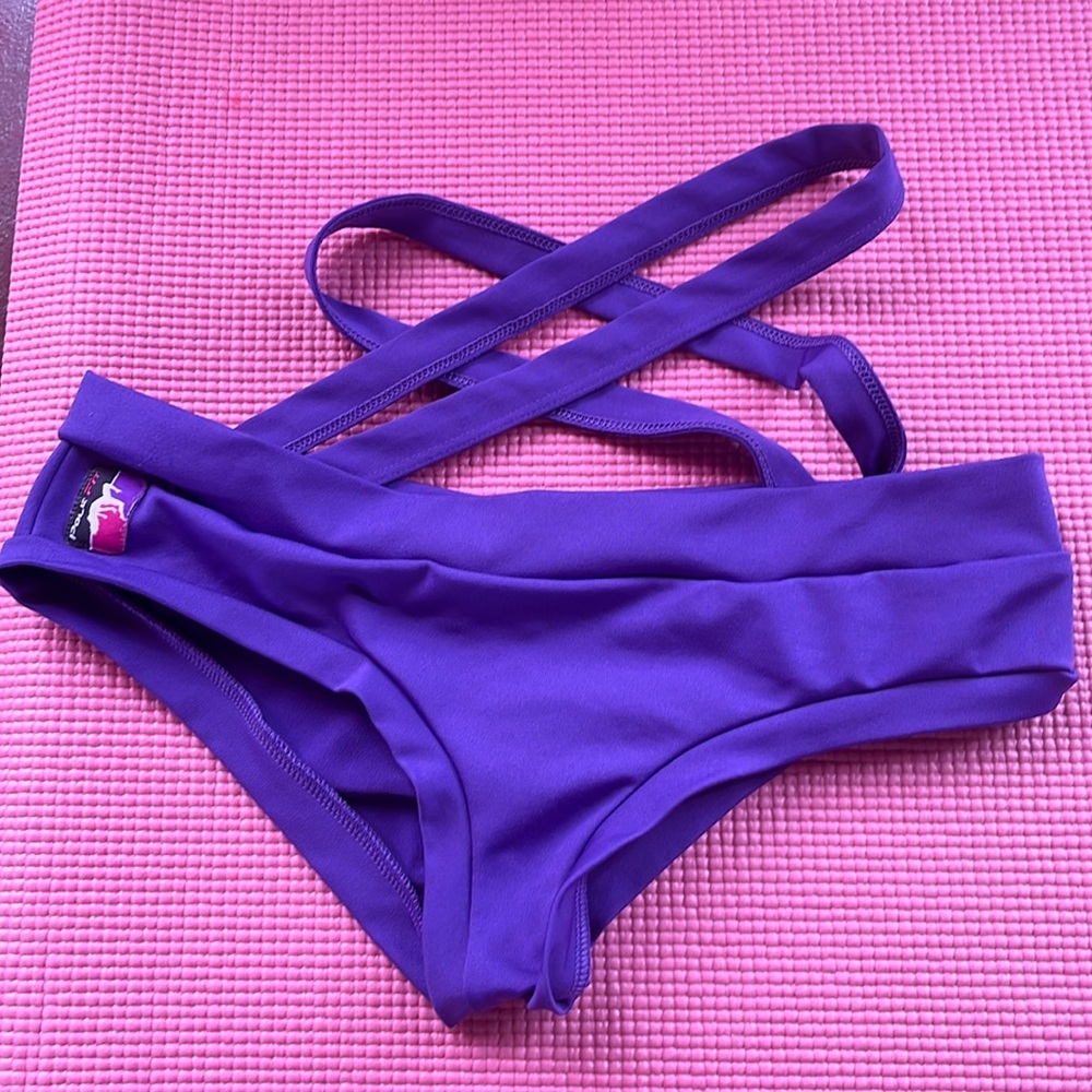 Bad Kitty PoleFit Scrunch Butt Shorts
